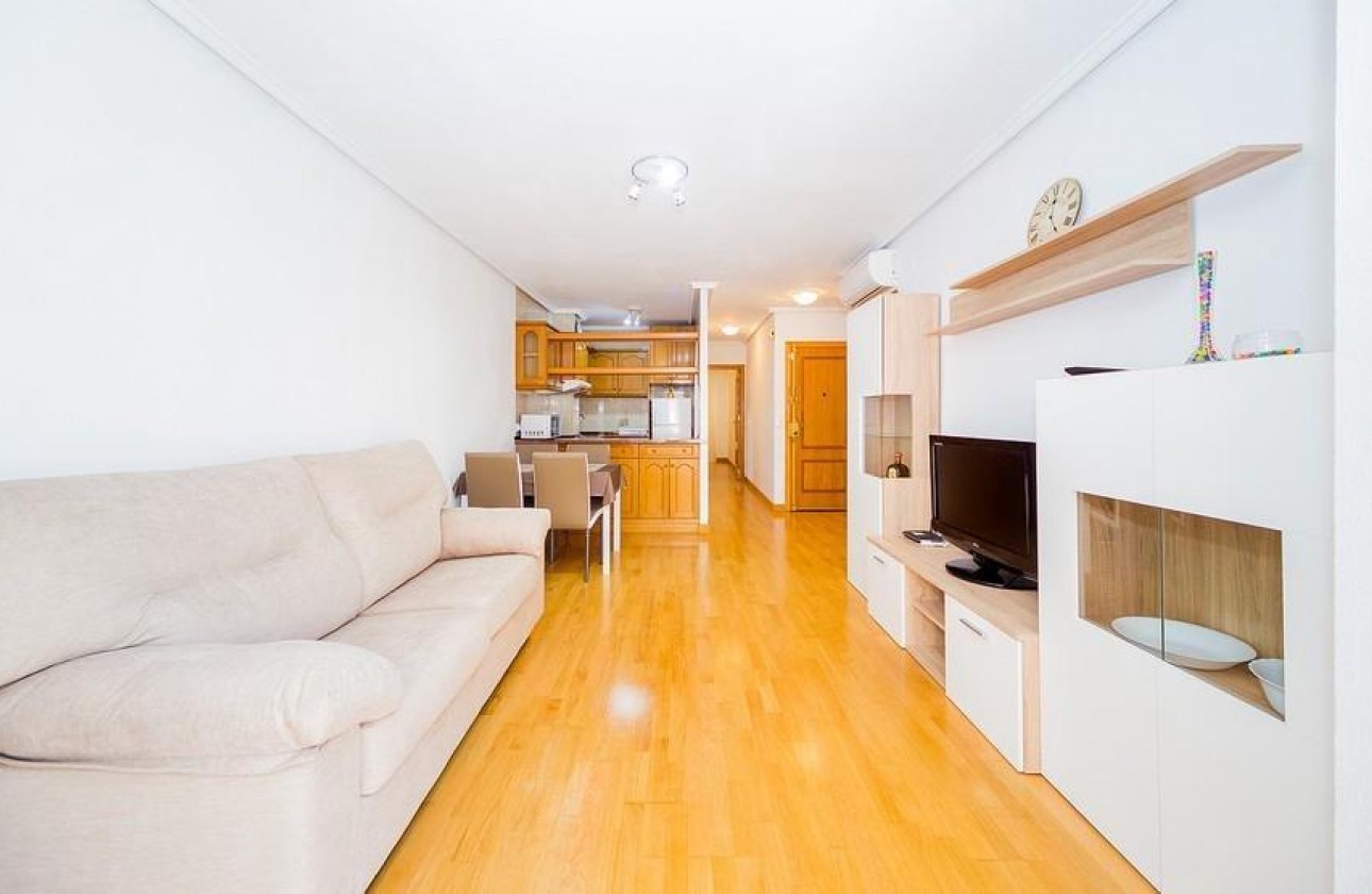 Resale - Apartment / flat - Torrevieja - Playa del Cura
