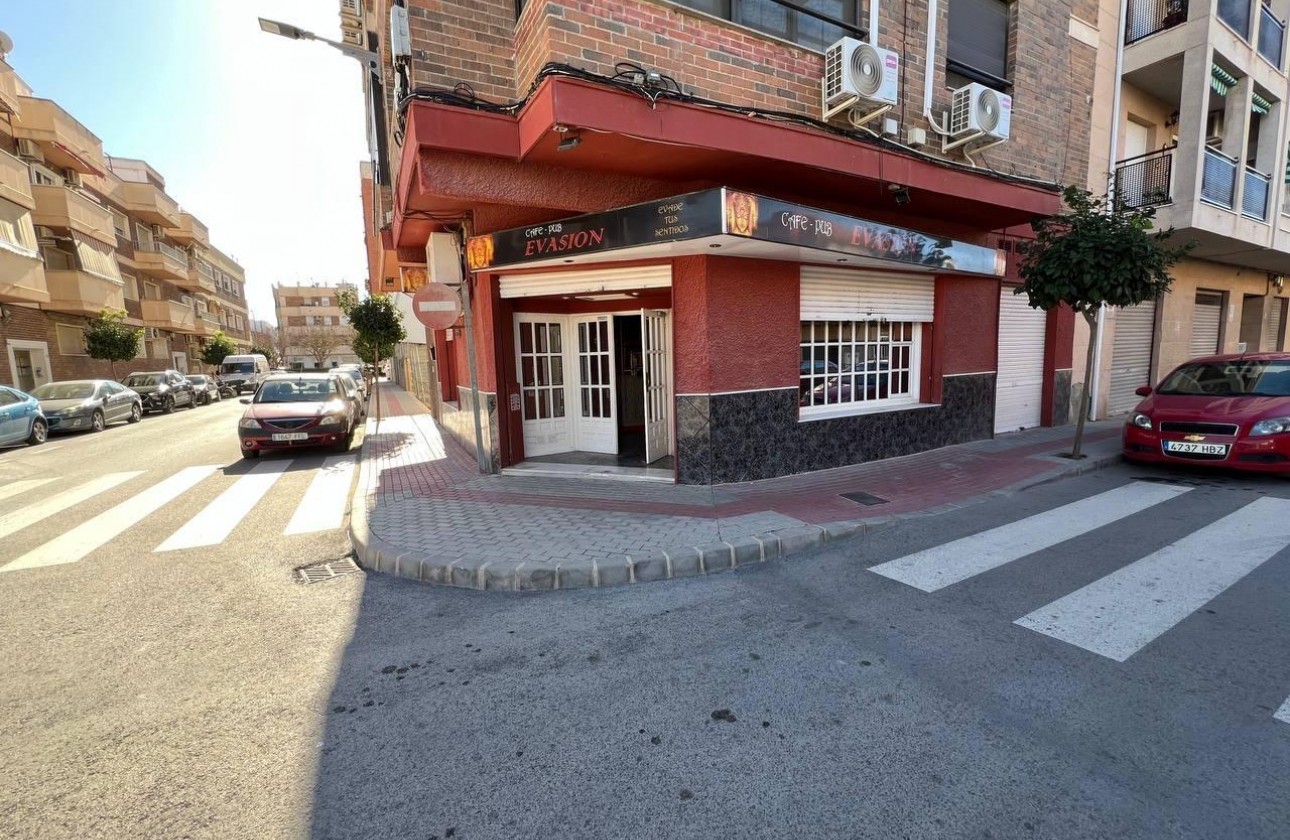 Reventa - Comercial - Dolores - Centro