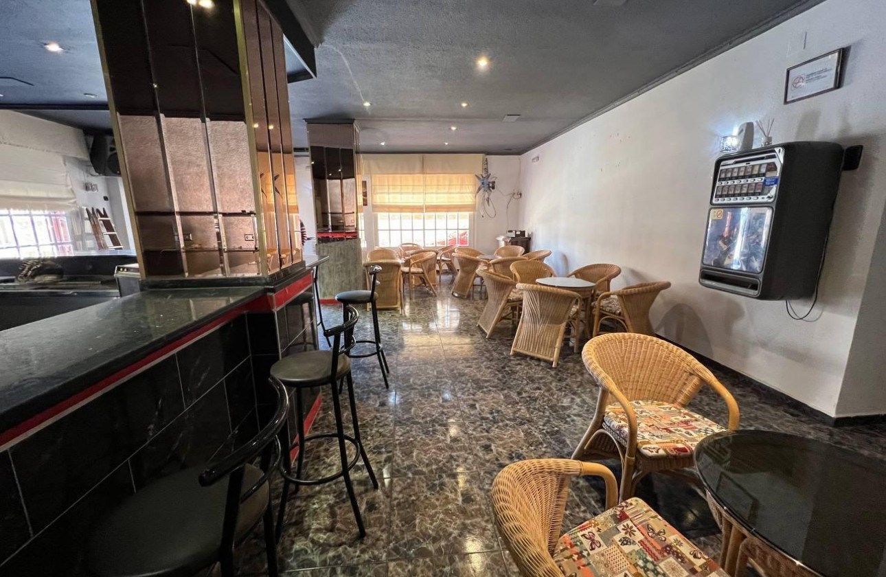 Reventa - Comercial - Dolores - Centro