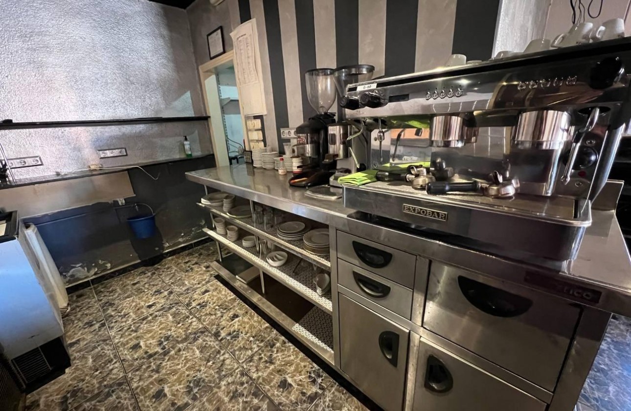Reventa - Comercial - Dolores - Centro