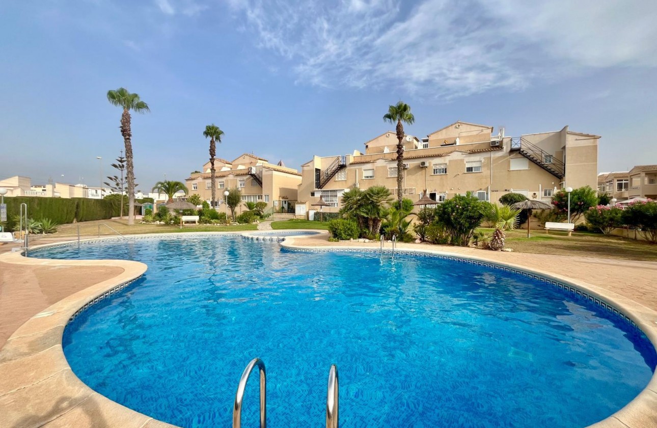 Resale - Bungalow - Orihuela Costa - La Chismosa