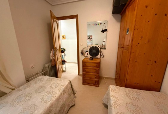 Resale - Apartment / flat - Torrevieja - Estacion de autobuses