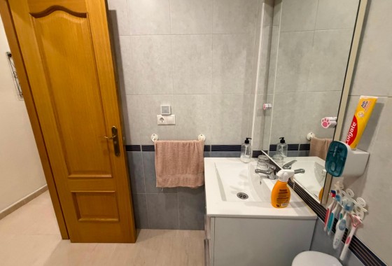 Resale - Apartment / flat - Torrevieja - Estacion de autobuses