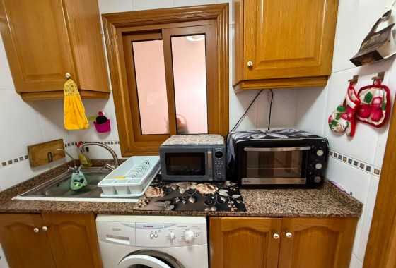 Resale - Apartment / flat - Torrevieja - Estacion de autobuses