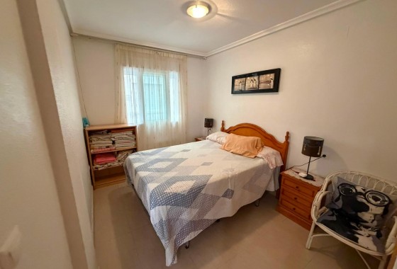 Resale - Apartment / flat - Torrevieja - Estacion de autobuses