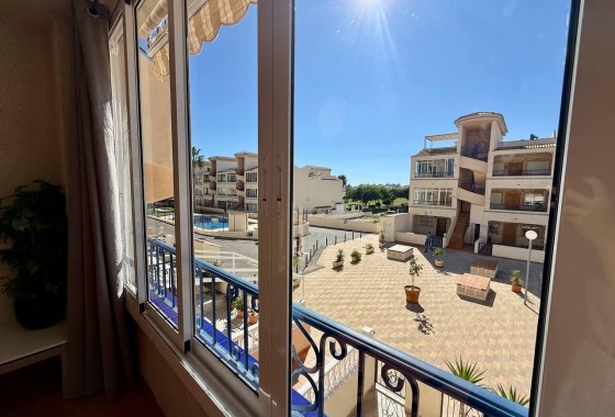 Reventa - Apartamento / piso - Orihuela - Los Balcones Y Los Altos