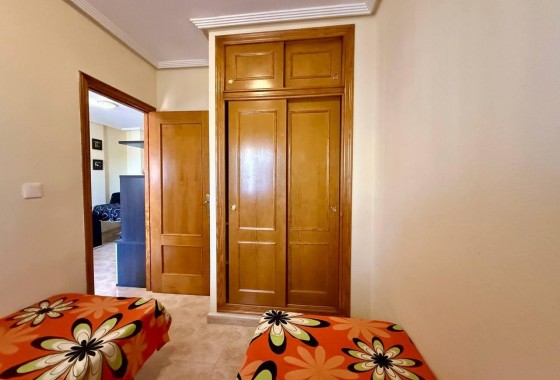 Reventa - Apartamento / piso - Orihuela - Los Balcones Y Los Altos