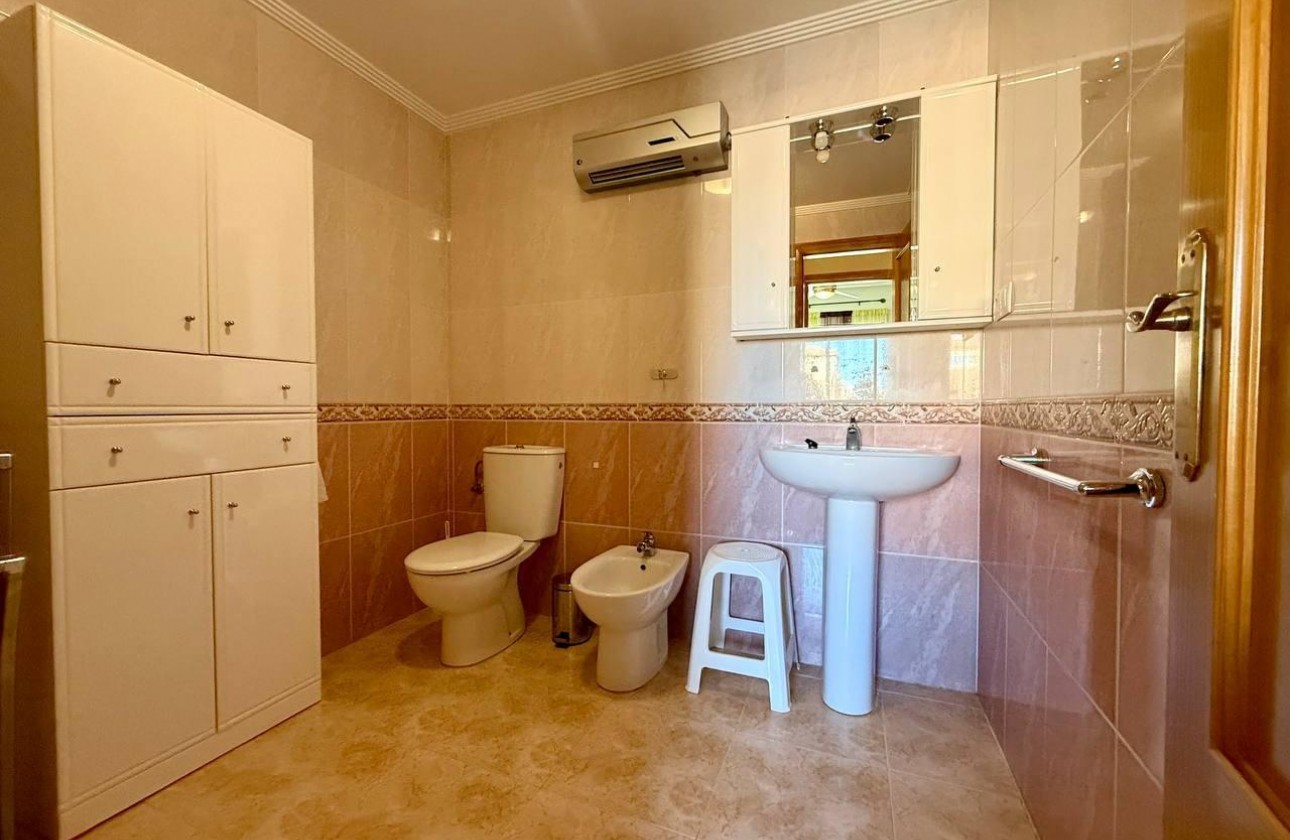 Reventa - Apartamento / piso - Orihuela - Los Balcones Y Los Altos