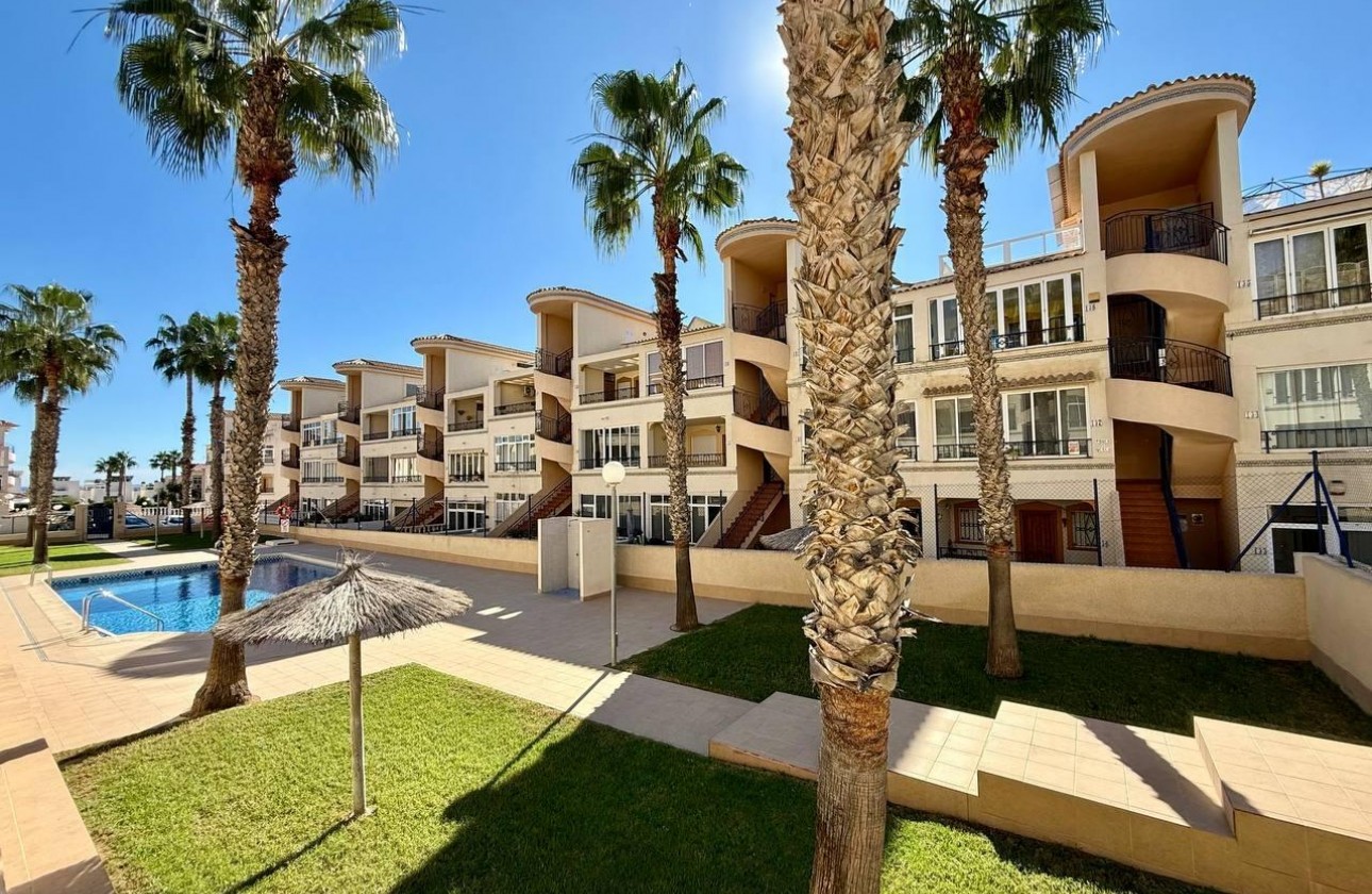 Reventa - Apartamento / piso - Orihuela - Los Balcones Y Los Altos