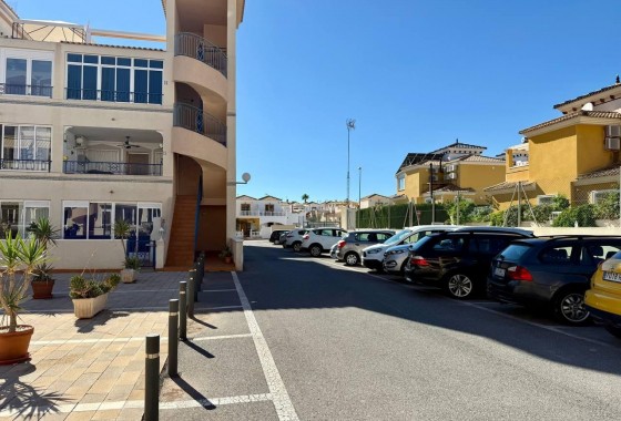 Reventa - Apartamento / piso - Orihuela - Los Balcones Y Los Altos