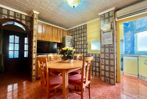 Resale - Apartment / flat - Torrevieja - Centro