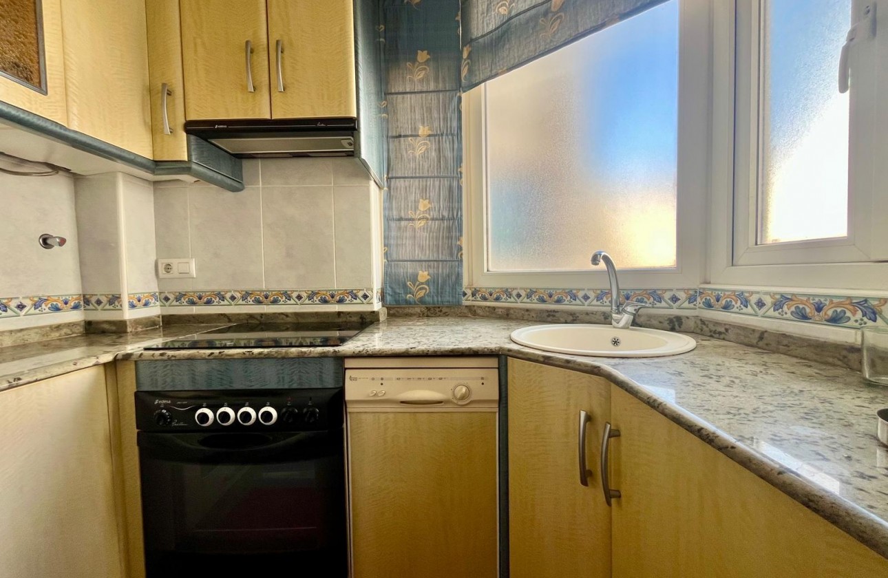 Resale - Apartment / flat - Torrevieja - Centro