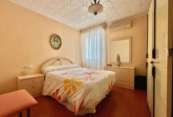 Resale - Apartment / flat - Torrevieja - Centro