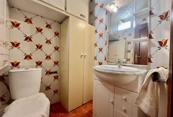 Resale - Apartment / flat - Torrevieja - Centro