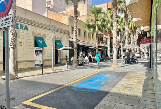 Resale - Apartment / flat - Torrevieja - Centro