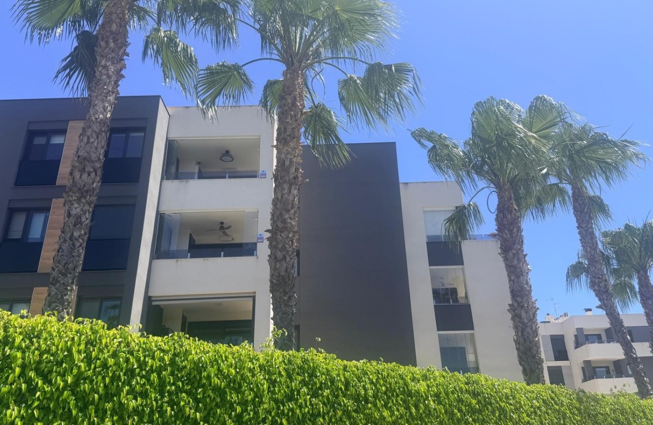 Resale - Apartment / flat - Los Altos - Costa Blanca