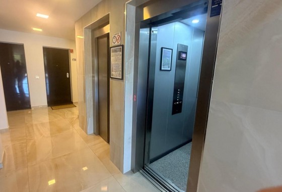 Resale - Apartment / flat - Los Altos - Costa Blanca