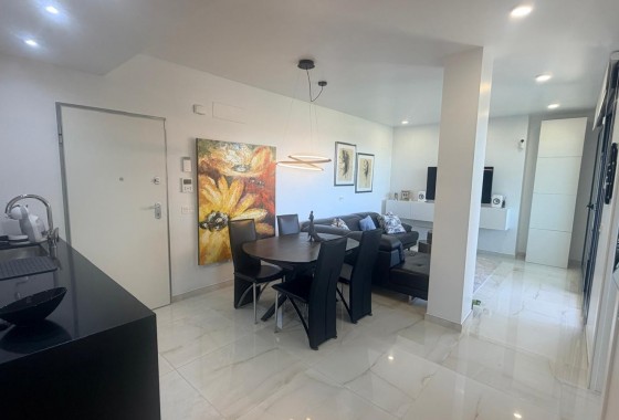 Resale - Apartment / flat - Los Altos - Costa Blanca