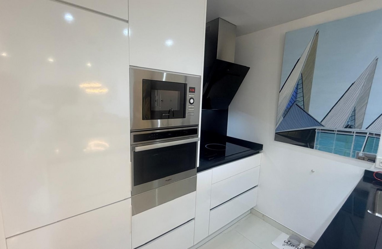 Resale - Apartment / flat - Los Altos - Costa Blanca
