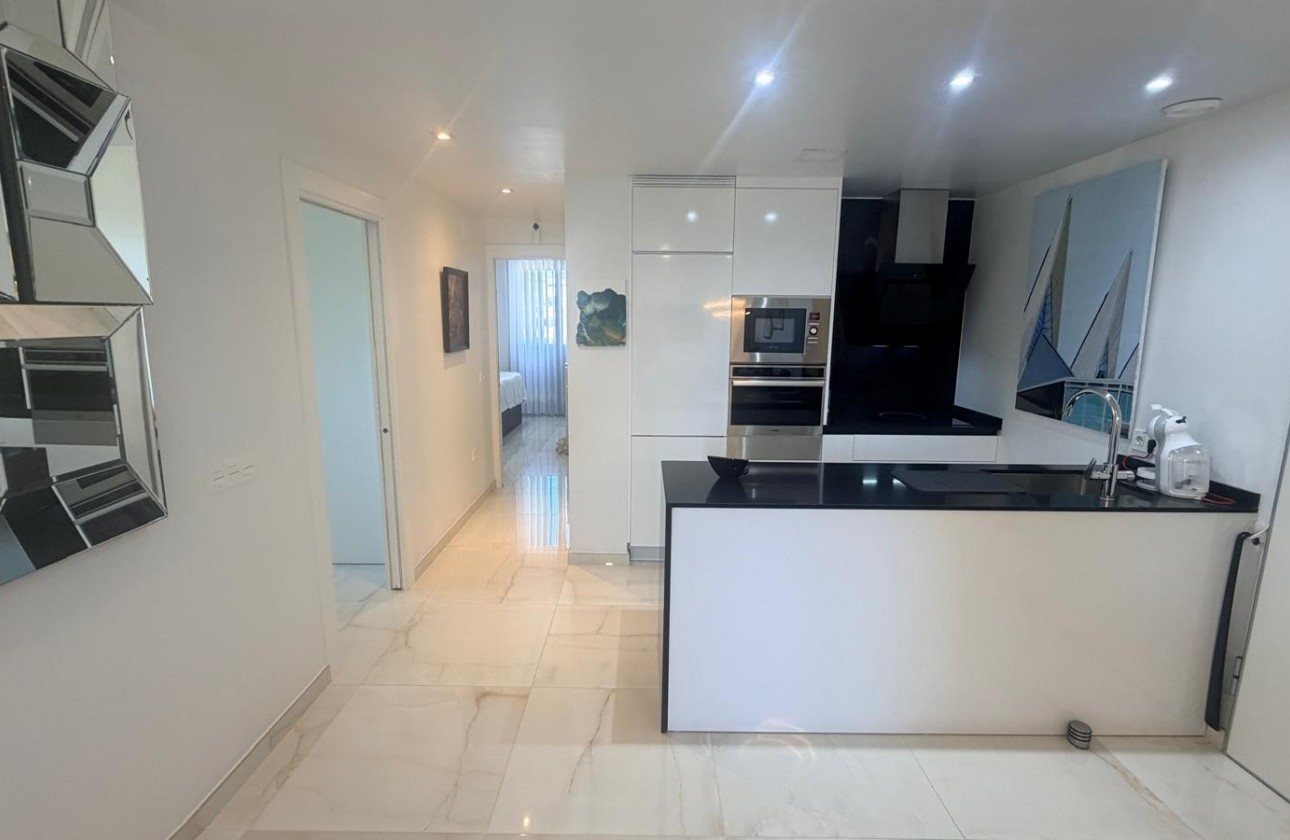 Resale - Apartment / flat - Los Altos - Costa Blanca