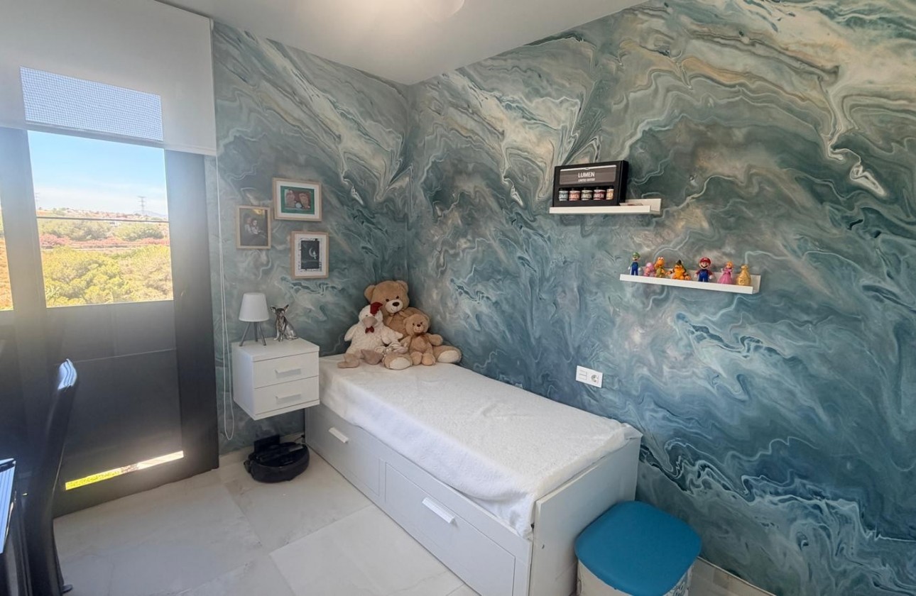 Resale - Apartment / flat - Los Altos - Costa Blanca