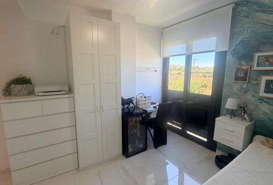 Resale - Apartment / flat - Los Altos - Costa Blanca