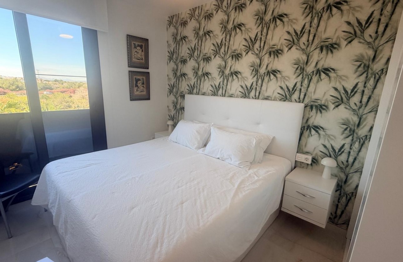 Resale - Apartment / flat - Los Altos - Costa Blanca
