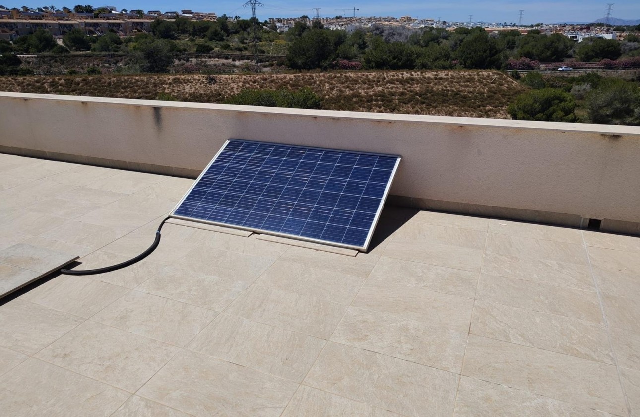 Resale - Apartment / flat - Los Altos - Costa Blanca