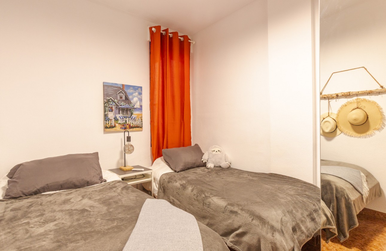 Resale - Apartment / flat - Torrevieja - Costa Blanca
