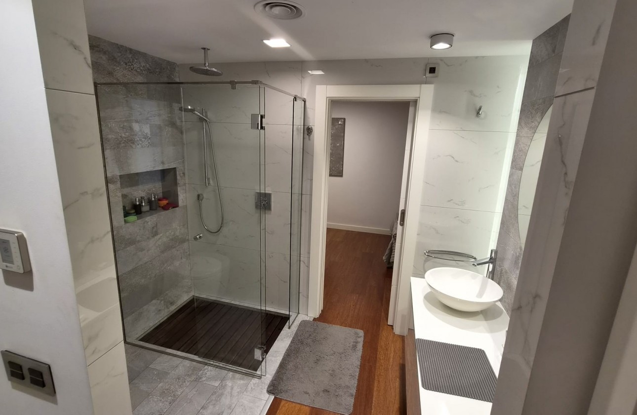 Resale - Apartment / flat - Torrevieja - Costa Blanca