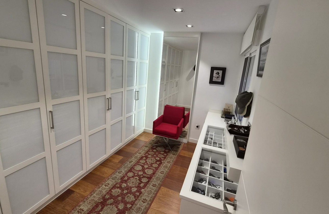 Resale - Apartment / flat - Torrevieja - Costa Blanca