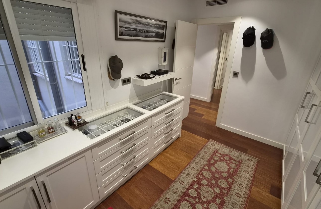 Resale - Apartment / flat - Torrevieja - Costa Blanca
