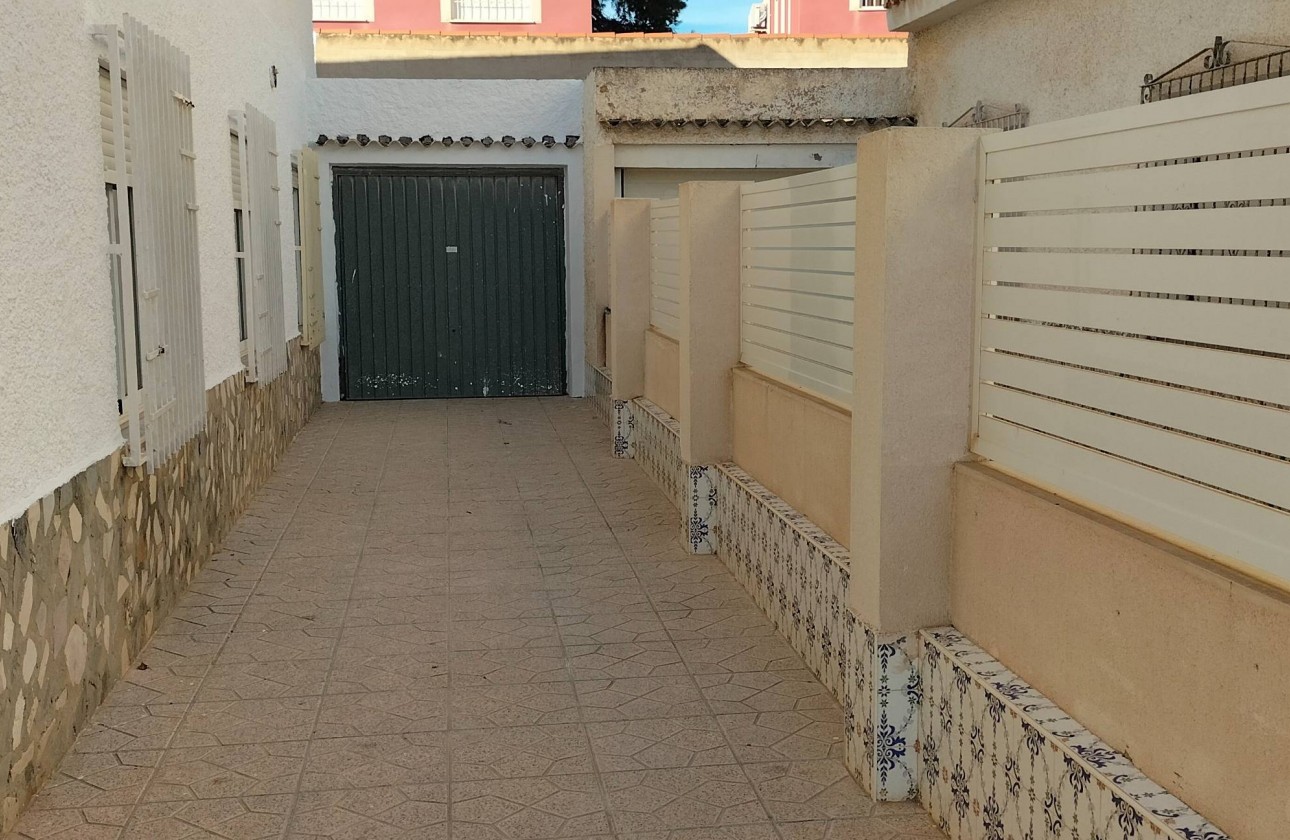 Resale - Villa - Pilar de la Horadada - TORRE DE LA HORADADA