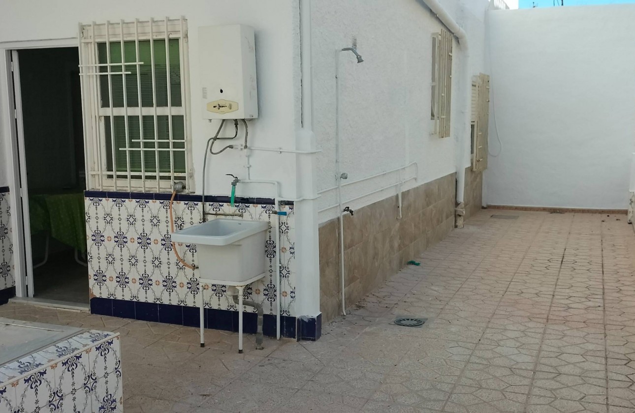 Resale - Villa - Pilar de la Horadada - TORRE DE LA HORADADA