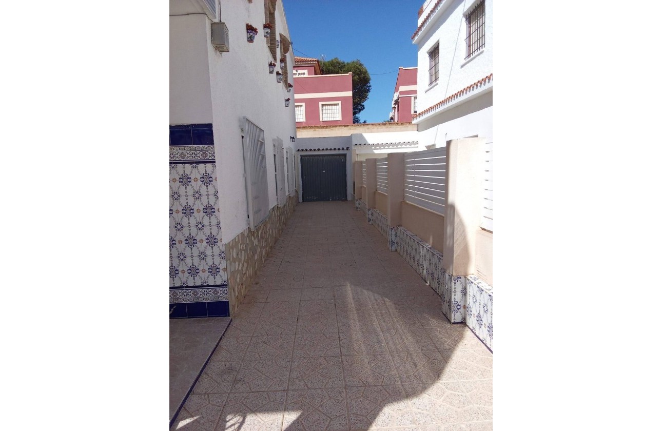 Resale - Villa - Pilar de la Horadada - TORRE DE LA HORADADA