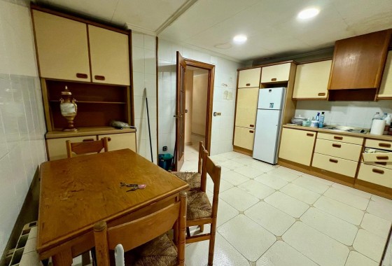 Resale - Apartment / flat - Torrevieja - Centro