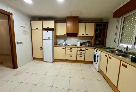 Resale - Apartment / flat - Torrevieja - Centro