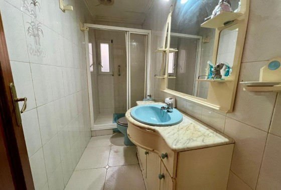 Resale - Apartment / flat - Torrevieja - Centro