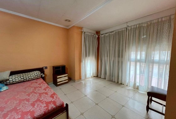 Resale - Apartment / flat - Torrevieja - Centro