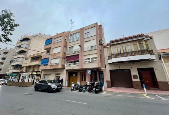 Resale - Apartment / flat - Torrevieja - Centro