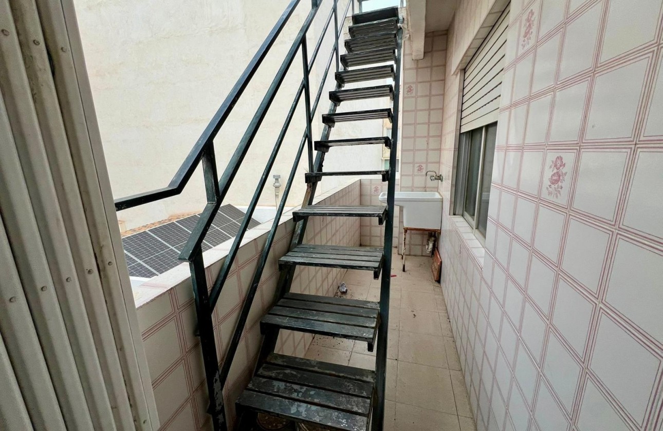 Resale - Apartment / flat - Torrevieja - Centro