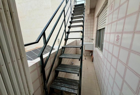Resale - Apartment / flat - Torrevieja - Centro