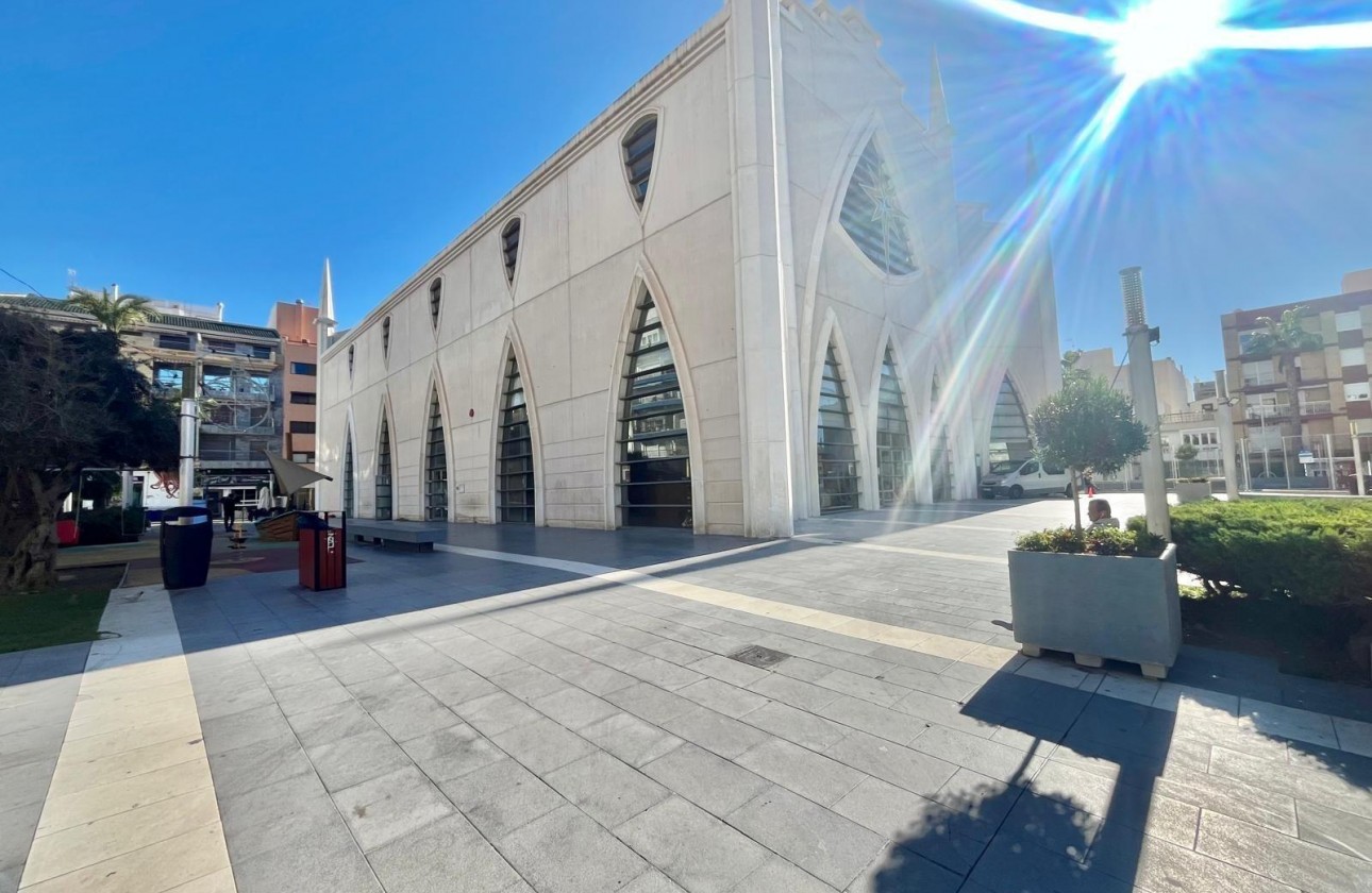 Resale - Apartment / flat - Torrevieja - Centro