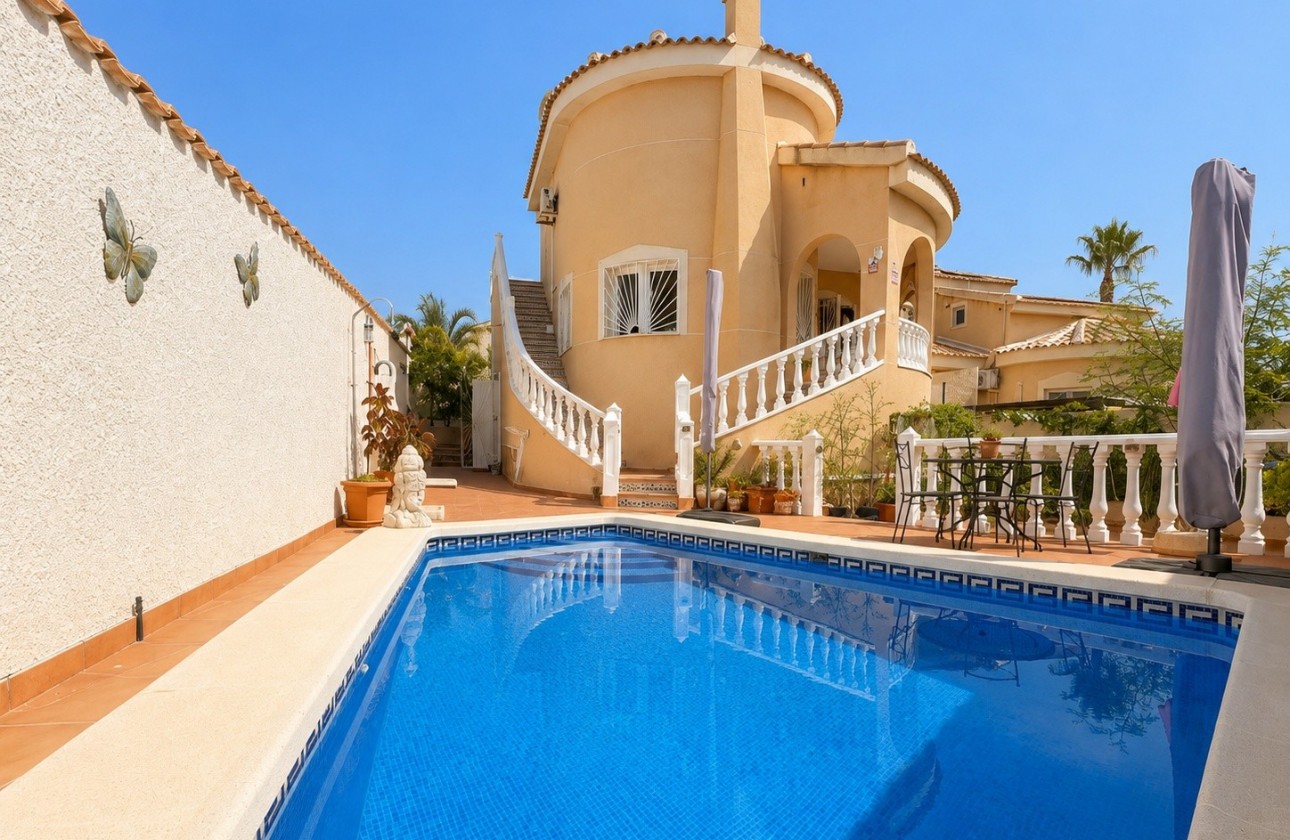 Resale - Villa - Ciudad quesada - Costa Blanca