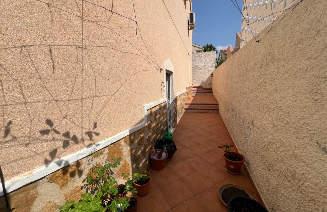 Resale - Villa - Ciudad quesada - Costa Blanca