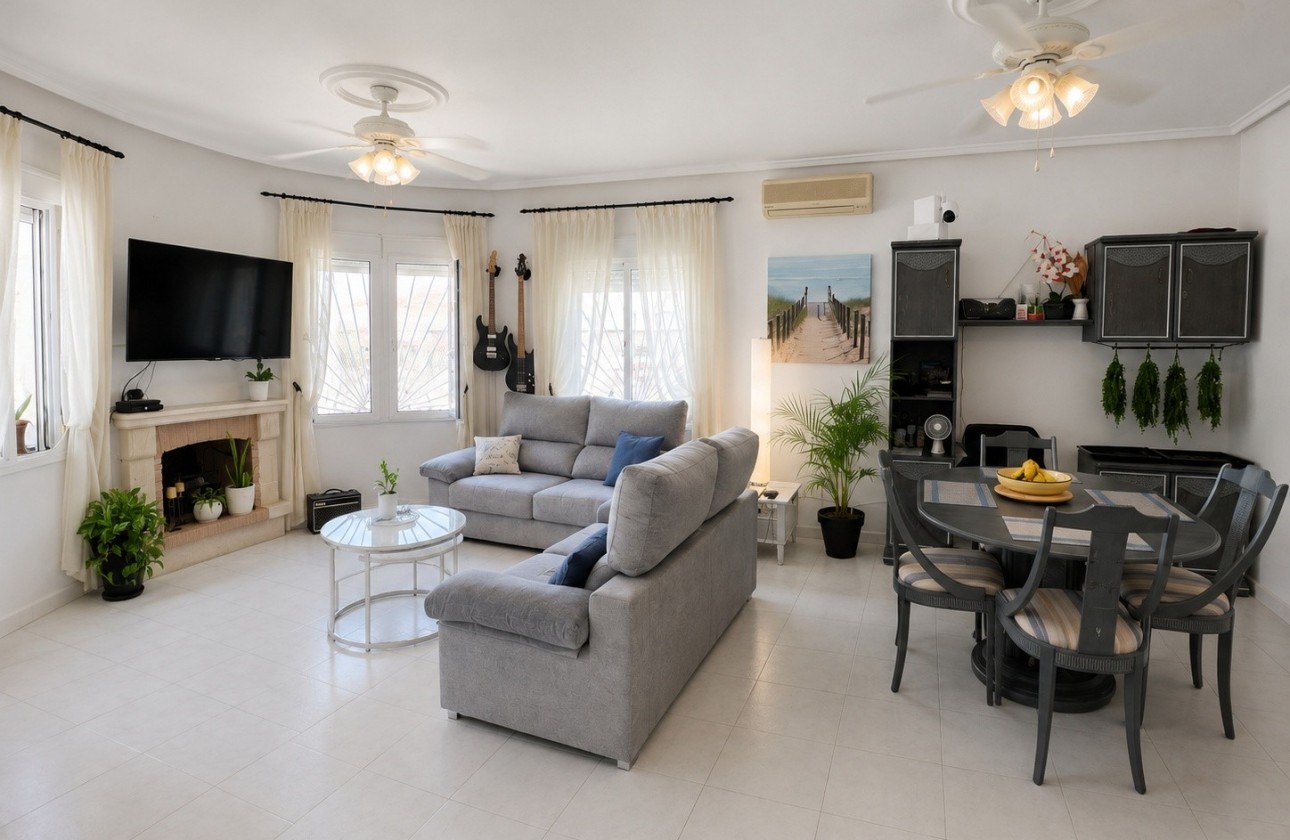 Resale - Villa - Ciudad quesada - Costa Blanca