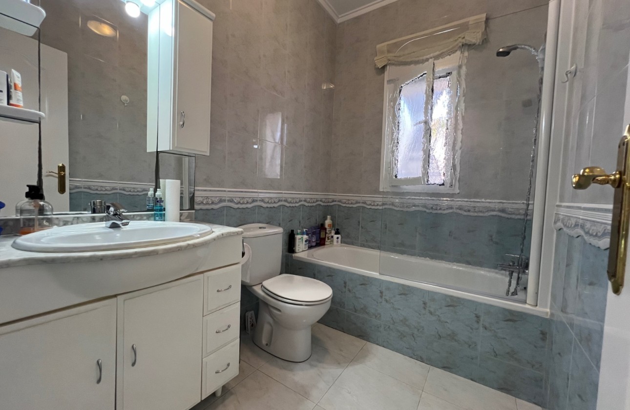 Resale - Villa - Ciudad quesada - Costa Blanca