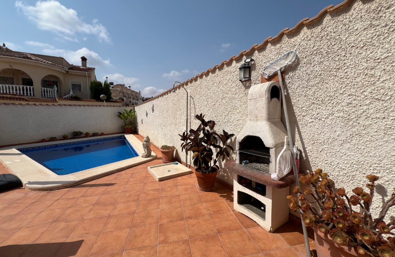 Resale - Villa - Ciudad quesada - Costa Blanca