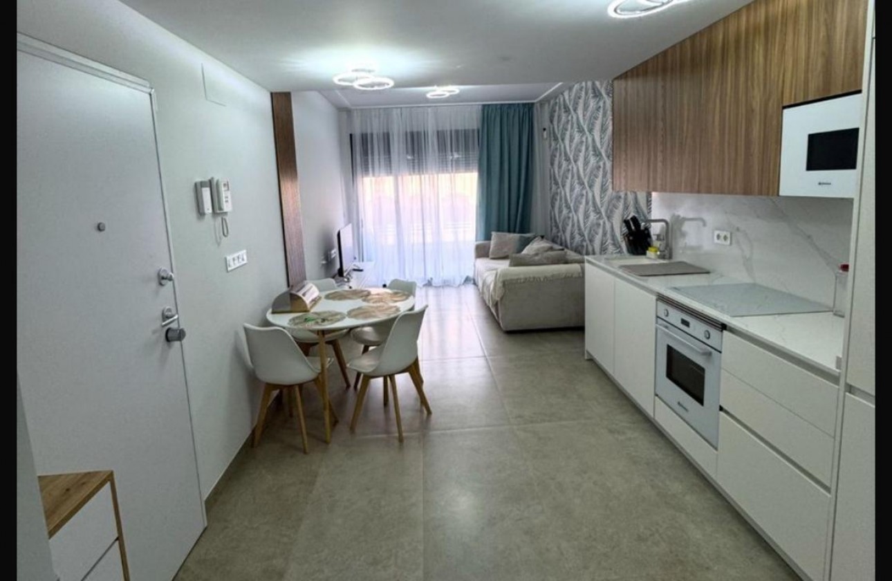 Reventa - Apartamento / piso - Torrevieja - Playa del Cura