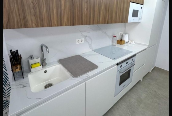 Reventa - Apartamento / piso - Torrevieja - Playa del Cura